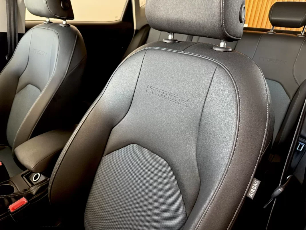 SEAT Leon 2015 - 14000 EUR, 181000 km - AUTO.MOTO.pt - 181000km - foto 57 de 92