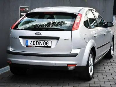 Ford Focus 2007 - 6950 EUR, 158684 km - AUTO.MOTO.pt - 158684km - foto 3 de 36