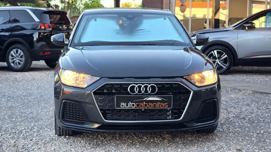 Audi A1 Sportback 2023 - 17750 EUR, 74700 km - 74700km - foto 10 de 22