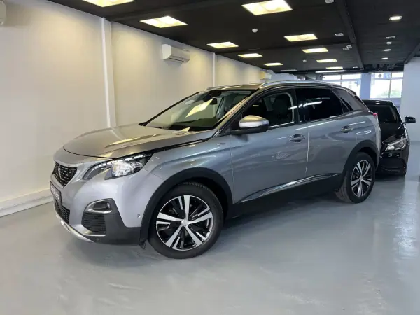 Peugeot 3008 2018 - 18490 EUR, 170000 km - AUTO.MOTO.pt - 170000km - foto 12 de 44