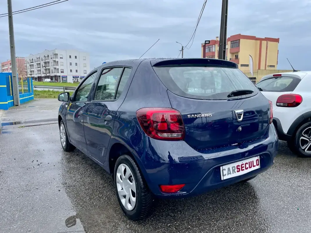 Dacia Sandero 2019 - 10950 EUR, 53499 km - AUTO.MOTO.pt - 53499km - foto 5 de 26