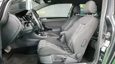 Volkswagen Golf 2014 - 16990 EUR, 117000 km - AUTO.MOTO.pt - 117000km - foto 17 de 18