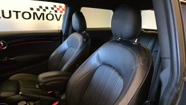 MINI Cooper 2019 - 24900 EUR, 114062 km - AUTO.MOTO.pt - 114062km - foto 40 de 61