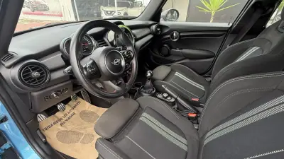 MINI Cooper 2018 - 19990 EUR, 102000 km - AUTO.MOTO.pt - 102000km - foto 20 de 27