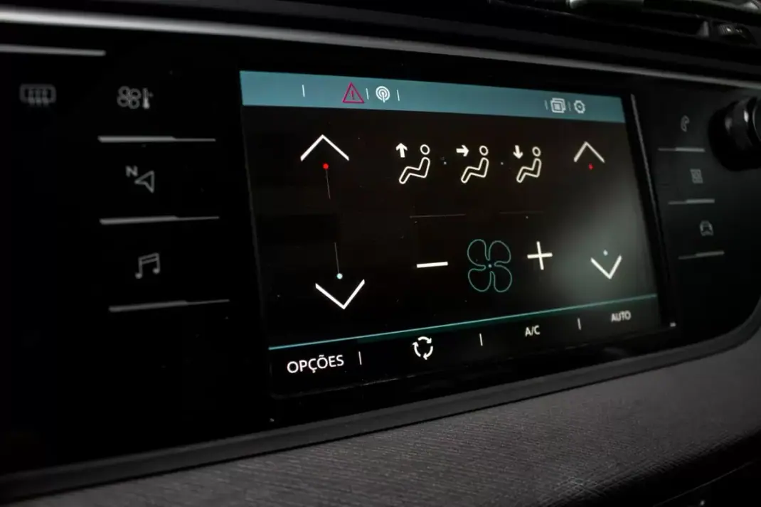 Citroën C4 Spacetourer 2019 - 10550 EUR, 304577 km - AUTO.MOTO.pt - 304577km - foto 40 de 45