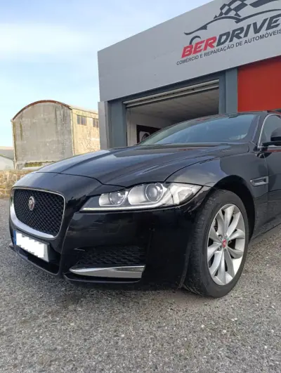 Jaguar XF 2017 - 19900 EUR, 173000 km - AUTO.MOTO.pt - 173000km - foto 5 de 19