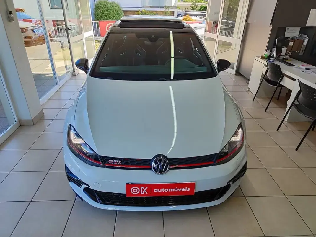 Volkswagen Golf 2017 - 30750 EUR, 76500 km - AUTO.MOTO.pt - 76500km - foto 4 de 35