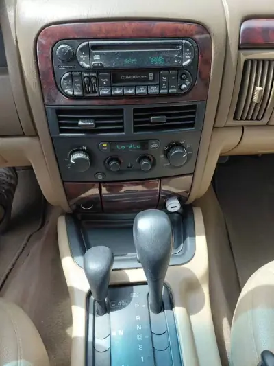 Jeep Grand Cherokee 2000 - 6490 EUR, 221450 km - AUTO.MOTO.pt - 221450km - foto 36 de 39
