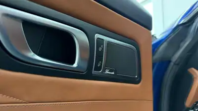 Mercedes-Benz AMG GT 2017 - 115000 EUR, 18740 km - AUTO.MOTO.pt - 18740km - foto 28 de 43