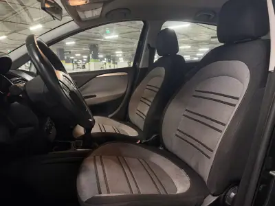 Fiat Punto 2011 - 3000 EUR, 289000 km - AUTO.MOTO.pt - 289000km - foto 6 de 10