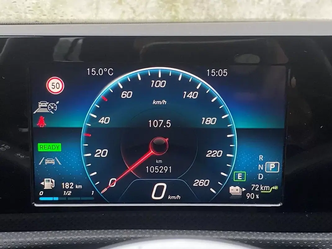 Mercedes-Benz A 250 2021 - 27900 EUR, 106000 km - AUTO.MOTO.pt - 106000km - foto 20 de 21