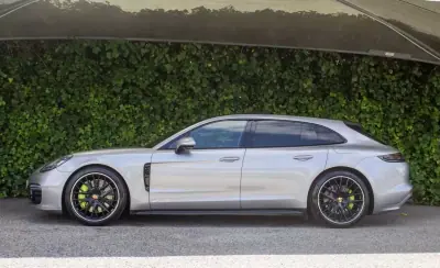 Porsche Panamera Sport Turismo 2017 - 61900 EUR, 160000 km - AUTO.MOTO.pt - 160000km - foto 7 de 22