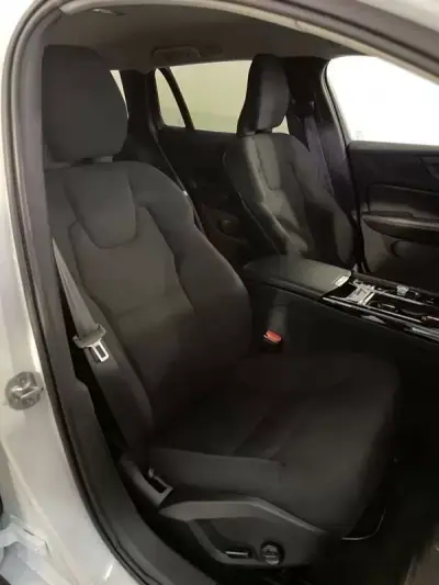 Volvo V60 2022 - 31900 EUR, 71000 km - AUTO.MOTO.pt - 71000km - foto 17 de 29