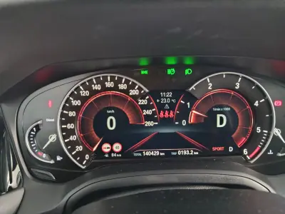 BMW 320 2019 - 28900 EUR, 140000 km - AUTO.MOTO.pt - 140000km - foto 32 de 35