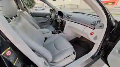 Mercedes-Benz S 400 2002 - 13750 EUR, 93000 km - AUTO.MOTO.pt - 93000km - foto 10 de 15