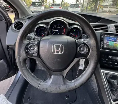 Honda Civic Tourer 2015 - 13500 EUR, 175148 km - 175148km - foto 5 de 10