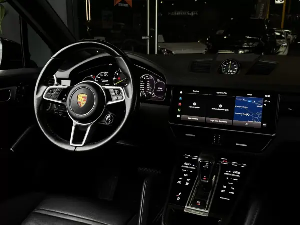 Porsche Cayenne 2021 - 72490 EUR, 85200 km - AUTO.MOTO.pt - 85200km - foto 19 de 37