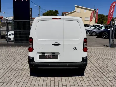 Citroën 2018 - 10500 EUR, 163000 km - AUTO.MOTO.pt - 163000km - foto 4 de 19