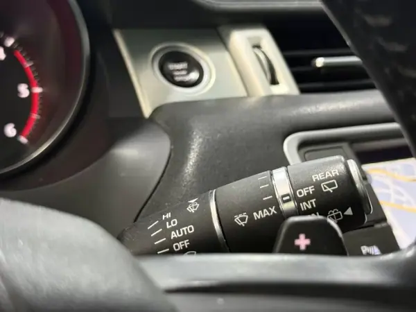 Land Rover Range Rover Evoque 2017 - 22950 EUR, 113405 km - AUTO.MOTO.pt - 113405km - foto 22 de 30