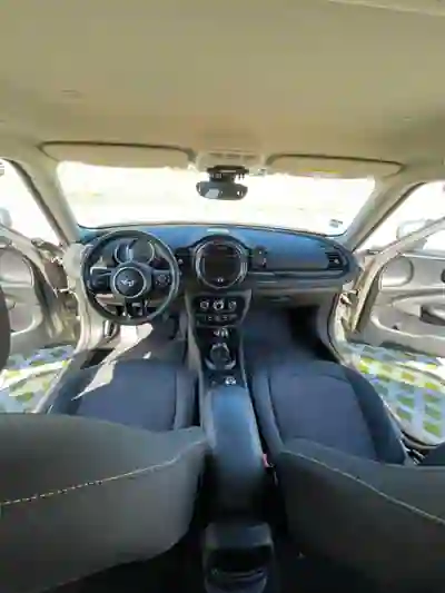 MINI Clubman 2020 - 15200 EUR, 189000 km - AUTO.MOTO.pt - 189000km - foto 6 de 8