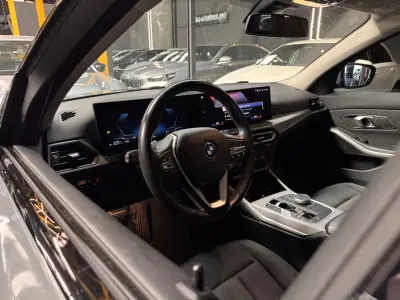 BMW 320 2023 - 31990 EUR, 75900 km - AUTO.MOTO.pt - 75900km - foto 15 de 36