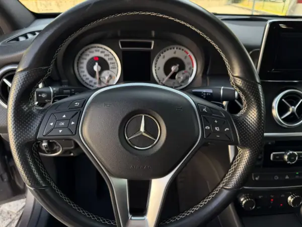 Mercedes-Benz A 180 2014 - 16500 EUR, 149990 km - 149990km - foto 16 de 34