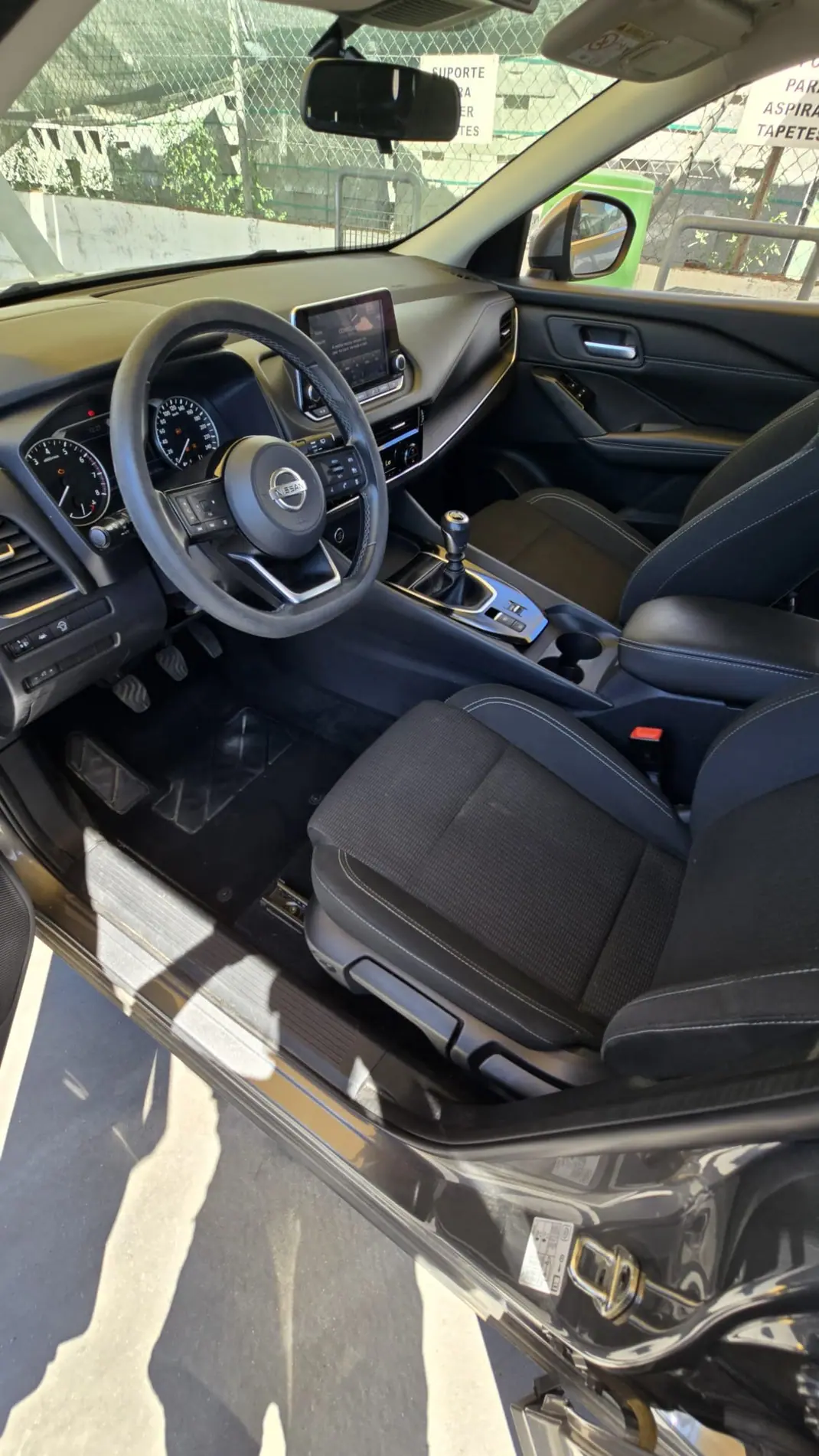 Nissan Qashqai 2021 - 21000 EUR, 50000 km - 50000km - foto 6 de 12