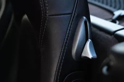 Porsche Cayman 2007 - 43000 EUR, 145000 km - AUTO.MOTO.pt - 145000km - foto 34 de 43