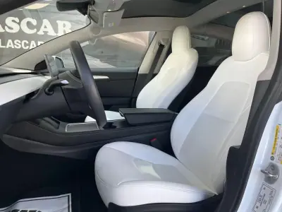 Tesla Model 3 2023 - 28990 EUR, 65000 km - AUTO.MOTO.pt - 65000km - foto 6 de 20