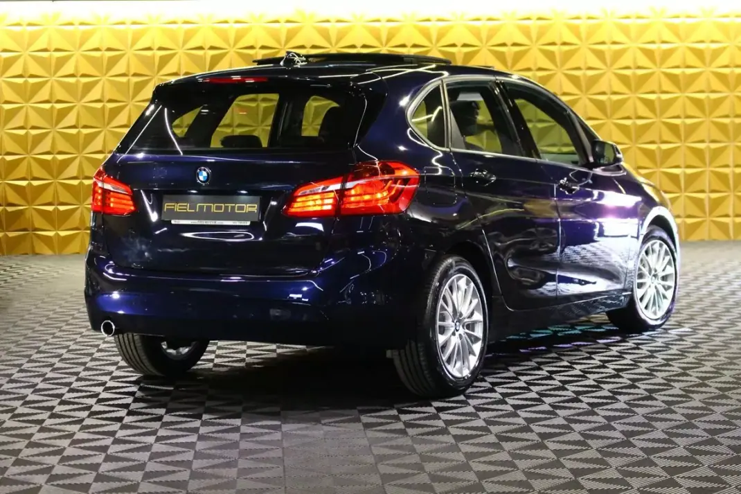 BMW 218 Active Tourer 2015 - 18250 EUR, 66000 km - AUTO.MOTO.pt - 66000km - foto 8 de 32