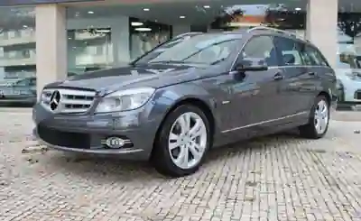Mercedes-Benz C 220 2009 - 7949 EUR, 308000 km - AUTO.MOTO.pt - 308000km - foto 2 de 8