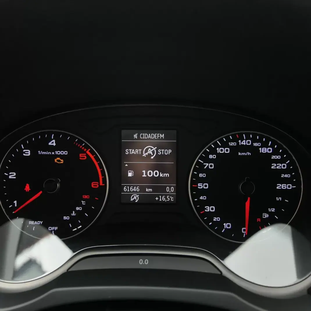 Audi A3 Limousine 2017 - 20500 EUR, 61500 km - AUTO.MOTO.pt - 61500km - foto 9 de 21