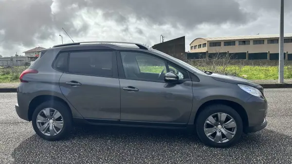 Peugeot 2008 2016 - 12900 EUR, 122000 km - AUTO.MOTO.pt - 122000km - foto 5 de 12
