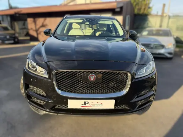 Jaguar F-Pace 2017 - 24900 EUR, 184000 km - AUTO.MOTO.pt - 184000km - foto 2 de 19