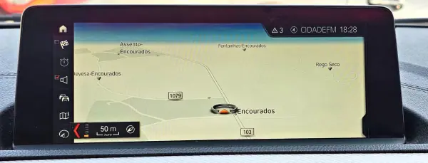 BMW 218 2018 - 26500 EUR, 115000 km - AUTO.MOTO.pt - 115000km - foto 22 de 36