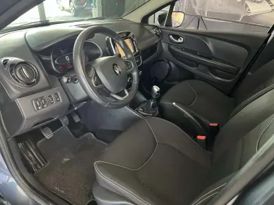 Renault Clio 2017 — foto 6 de 20