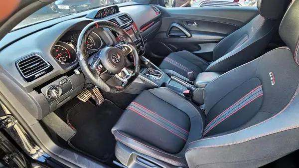 Volkswagen Scirocco 2015 - 25000 EUR, 125000 km - AUTO.MOTO.pt - 125000km - foto 7 de 28