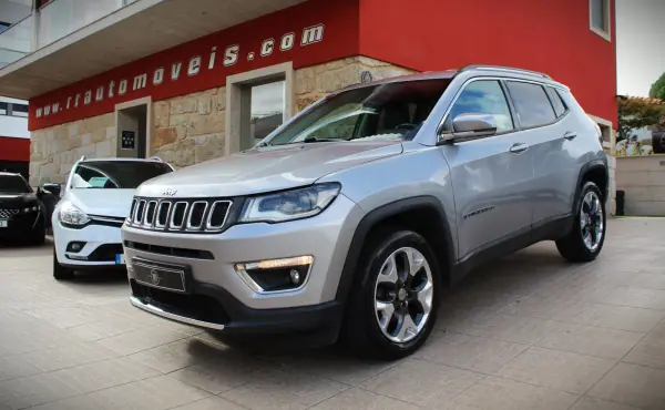 Jeep Compass 1.4 MA Limited Auto 2018 Gasolina — 130 750 km · Ilha de São Miguel Jeep Compass 1.4 MA Limited Auto 2018 Gasolina