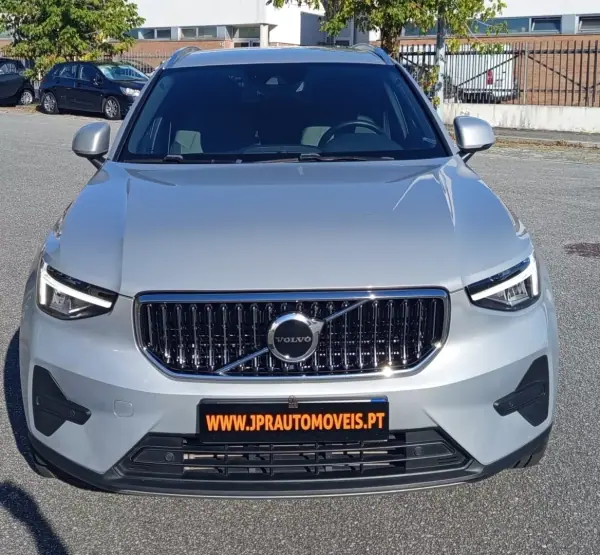 Volvo XC 40 1.5 T4 Business Plug-in 2023 Híbrido Plug-In
