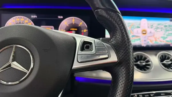 Mercedes-Benz E 220 2018 - 41990 EUR, 92427 km - AUTO.MOTO.pt - 92427km - foto 23 de 34