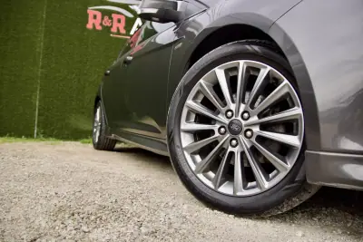 Ford Focus 2018 - 14990 EUR, 104000 km - AUTO.MOTO.pt - 104000km - foto 6 de 29