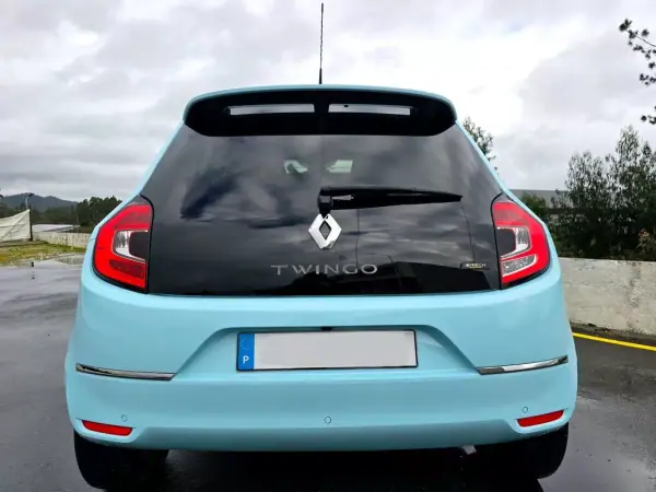 Renault Twingo 2023 - 13990 EUR, 27700 km - AUTO.MOTO.pt - 27700km - foto 12 de 32