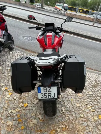 Honda NC750X 2025 - 8650 EUR, 9707 km - foto 4 de 13
