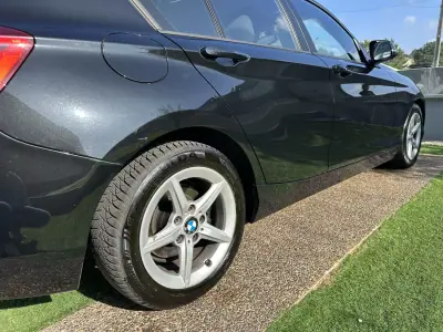 BMW 116 2016 - 12900 EUR, 220000 km - AUTO.MOTO.pt - 220000km - foto 20 de 53