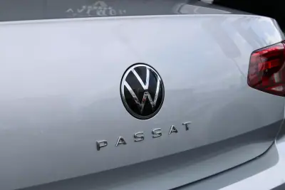 Volkswagen Passat 2021 - 21900 EUR, 22076 km - AUTO.MOTO.pt - 22076km - foto 40 de 44
