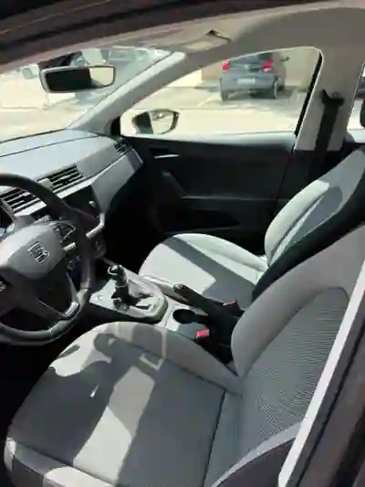 SEAT Ibiza 2018 - 12500 EUR, 74622 km - AUTO.MOTO.pt - 74622km - foto 10 de 15