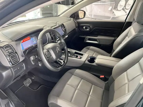 Citroën C5 Aircross 2021 - 18600 EUR, 100615 km - AUTO.MOTO.pt - 100615km - foto 6 de 22