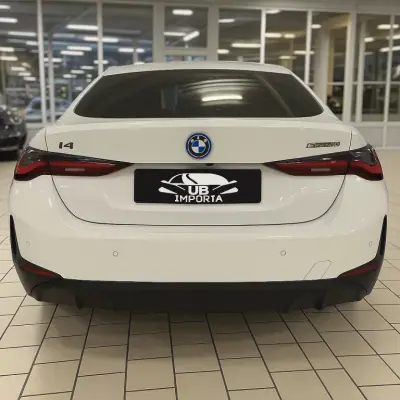 BMW i4 2022 - 37000 EUR, 54000 km - AUTO.MOTO.pt - 54000km - foto 5 de 13