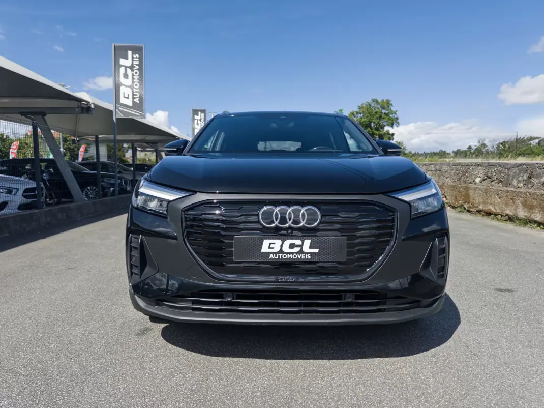 Audi Q4 e-tron 2022 - 36990 EUR, 56000 km - AUTO.MOTO.pt - 56000km - foto 2 de 63