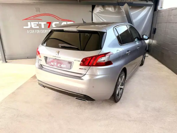Peugeot 308 2017 - 13490 EUR, 166207 km - AUTO.MOTO.pt - 166207km - foto 5 de 21
